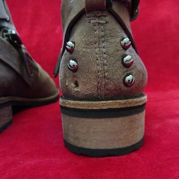 Dolce Vita Booties - Picture 6 of 9